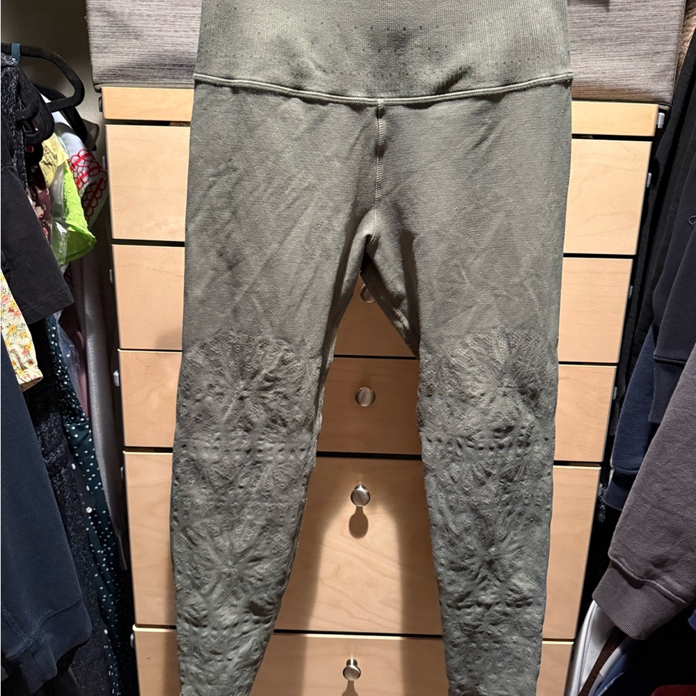 avocado Olive Green Kaleidoscope Leggings